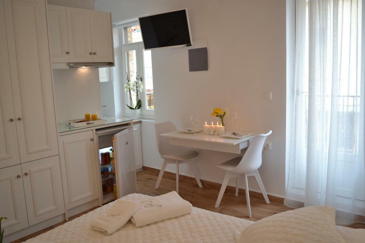 Agapi Suites Hriszí Aktí Haniá Kültér fotó